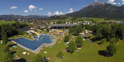 Trip with children - Ausflugsziel ist: ein Restaurant/Gasthaus - Tyrol - Luftaufnahme - Erlebnis-Freizeitpark „Hallo du“