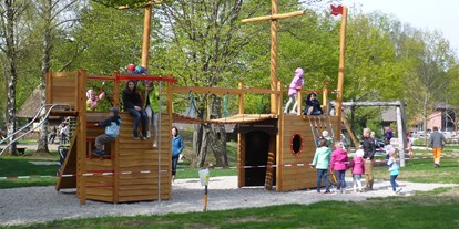 Ausflug mit Kindern - Kinderwagen: vollständig geeignet - Freilassing (Berchtesgadener Land) - Spielplatz Mattsee