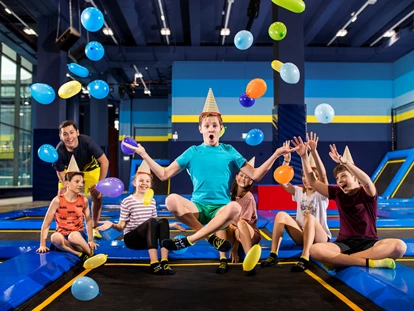 Ausflug mit Kindern - Ausflugsziel ist: ein Indoorspielplatz - Österreich - Geburtstagsparty im Trampolinpark