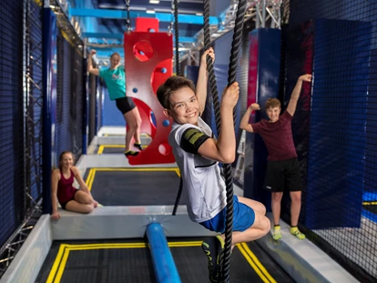 Ausflug mit Kindern - Ausflugsziel ist: ein Indoorspielplatz - Österreich - Feriencamp im Trampolinpark