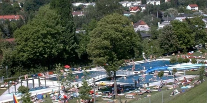 Ausflug mit Kindern - outdoor - Mühlberg (Waldkirchen am Wesen) - Das Grieskirchner Schwimmbad - Badespaß für die ganze Familie! - Erholungsbad Grieskirchen
