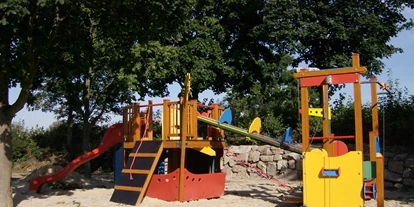 Ausflug mit Kindern - Preisniveau: günstig - Bruck bei Hausleiten - Spielplatz mit Pirateninsel - Erlebnisfreibad Ansfelden