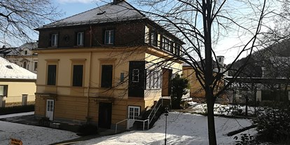 Ausflug mit Kindern - Themenschwerpunkt: Geschichte - Hintergschaid - Renner Villa im Winter - Renner Museum für Zeitgeschichte