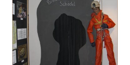 Ausflug mit Kindern - Witterung: Schönwetter - PLZ 83026 (Deutschland) - Höhlenmuseum mit Dorfmuseum