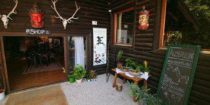Ausflug mit Kindern - Ausflugsziel ist: ein Naturerlebnis - Bad Dürrnberg - Shop für (Wald-)Kunst - Wanderung zur Wolfschwangalm