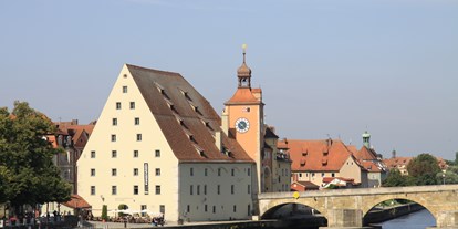 Ausflug mit Kindern - Alter der Kinder: 4 bis 6 Jahre - Ostbayern - Blick auf den Salzstadel - Besucherzentrum Welterbe Regensburg im Salzstadel