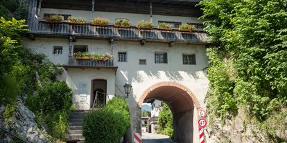 Ausflug mit Kindern - Kirchdorf in Tirol - Ausflugsziel Audorfer Museum im Burgtor. Außenansicht. - Audorfer Museum im Burgtor