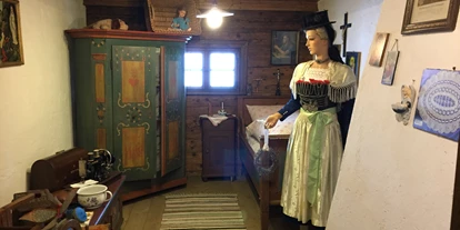 Ausflug mit Kindern - Eggstätt - Kuchlkammer - Bauernhausmuseum Rohrdorf im Achentaler Heimathaus