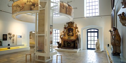 Ausflug mit Kindern - Themenschwerpunkt: Märchen - PLZ 80799 (Deutschland) - Das Museum zeigt kostbare Objekte aus der Klostergeschichte.  - Museum Fürstenfeldbruck