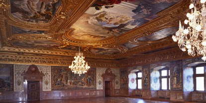Ausflug mit Kindern - Schatten: vollständig schattig - Thalmässing - Prunksaal - Museum Schloss Ratibor