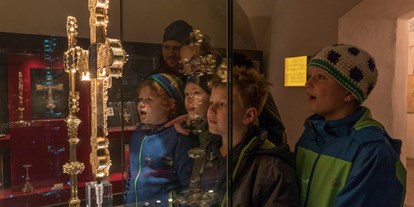 Ausflug mit Kindern - Ausflugsziel ist: ein Museum - Sünching - Domschatz Regensburg