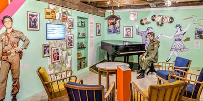 Ausflug mit Kindern - Preisniveau: günstig - PLZ 95478 (Deutschland) - Der berühmteste GI in Grafenwöhr- Elvis Presley - Kultur- und Militärmuseum