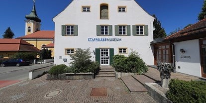 Ausflug mit Kindern - Krün - Ansicht Museumseingang - Staffelseemuseum