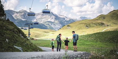 Ausflug mit Kindern - Landschaft: Seen - Österreich - Seilbahnwandern - Obertauern
