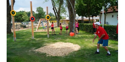 Ausflug mit Kindern - Kinderwagen: vollständig geeignet - Engelhartszell - Motorikpark Andorf - Motorikpark Andorf