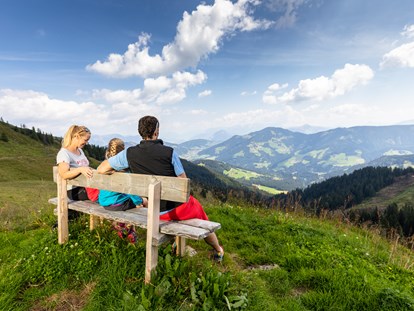 Ausflug mit Kindern - Landschaft: Berge - Tirol - Familie Wandern am Schatzberg Wildschönau - Wildschönau - Die erlebnisreiche Familien-Region