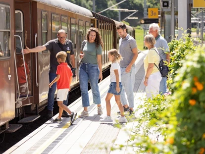 Ausflug mit Kindern - erreichbar mit: Bahn - Pömling - Erlebniszug Ötscherbär