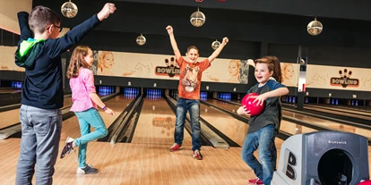 Trip with children - Ausflugsziel ist: ein Indoorspielplatz - Austria - NXP Bowling