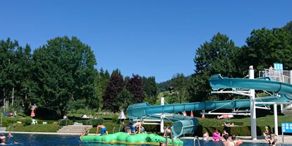 Trip with children - Ausflugsziel ist: ein Bad - Tyrol - Freischwimmbad Wildschönau