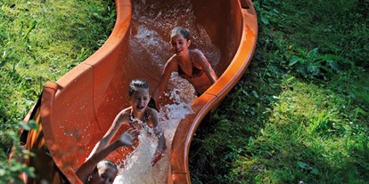 Ausflug mit Kindern - Mieders - 66m-Wasserrutsche "Happy Swing" - Ferienparadies Natterer See