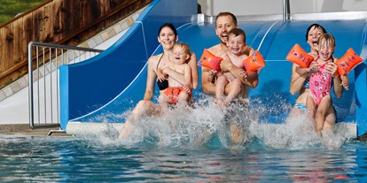 Ausflug mit Kindern - Themenschwerpunkt: Schwimmen - Ötztal - Das macht Spass! - Freizeit Arena Sölden - Hallenbad & Sauna & Sporthalle & Kegelbahn &  Bistro 