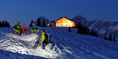Ausflug mit Kindern - Ausflugsziel ist: ein Skigebiet - Nachtrodeln auf der Hochwurzen - Rodelspaß auf der Hochwurzen