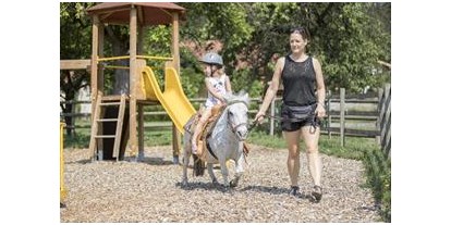 Ausflug mit Kindern - Kinderwagen: vollständig geeignet - Tiroler Unterland - Ponyreiten beim Hauserwirt in Münster