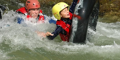 Trip with children - Themenschwerpunkt: Action - Fügen - Sport Ossi Wildwassersport