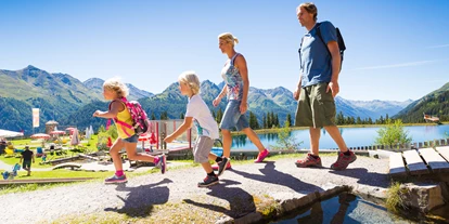 Trip with children - Kinderwagen: großteils geeignet - Sunny Mountain Erlebnispark Kappl