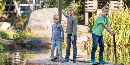 Ausflug mit Kindern - Alter der Kinder: 2 bis 4 Jahre - Hüfingen - Floßweiher im Abenteuer Tanniland  - Spielscheune Unterkirnach 