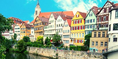 Ausflug mit Kindern - Tübingen - Symbolbild für Ausflugsziel Krumme Brücke und Ammergasse. Keine korrekte oder ähnlich Darstellung! - Krumme Brücke und Ammergasse