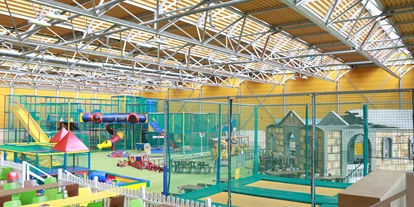 Trip with children - Ausflugsziel ist: ein Indoorspielplatz - Region Stuttgart - Spieleland Adelberg