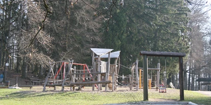 Ausflug mit Kindern - Preisniveau: kostenlos - Baden-Württemberg - Ein großer Spielplatz lädt zum Austoben ein - Wildgehege Waldshut