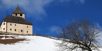 Ausflug mit Kindern - Schatten: vollständig schattig - Pustertal - Symbolbild für Ausflugsziel Museum Ladin Ciastel de Tor (Trentino-Südtirol). - Museum Ladin Ciastel de Tor
