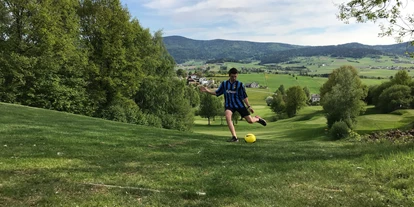 Ausflug mit Kindern - Sportanlage: Golfplatz - Peilstein im Mühlviertel - SoccerGOLF - Böhmerwaldpark