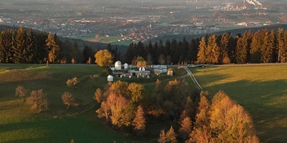 Ausflug mit Kindern - Kinderwagen: großteils geeignet - Kirchstetten (Pilsbach) - Luftaufnahme Sternwarte Gahberg - Sternwarte Gahberg - Weyregg
