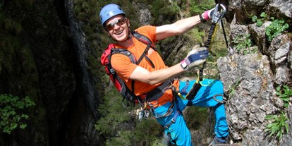 Ausflug mit Kindern - Ausflugsziel ist: ein Kletterpark - Hausmanning (Schlierbach, Oberschlierbach) - Fels Hochseilgarten Hexenkessel - "Ein Eimer voll Adrenalin"