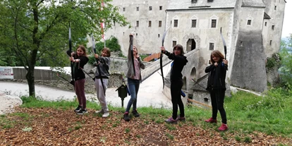 Ausflug mit Kindern - Ausflugsziel ist: ein Wahrzeichen - Oberösterreich - Bogenparcours Burg Altpernstein - Burg Altpernstein