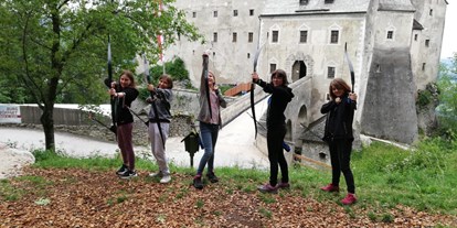 Ausflug mit Kindern - Kinderwagen: großteils geeignet - Laussa - Bogenparcours Burg Altpernstein - Burg Altpernstein