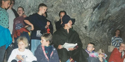 Trip with children - Hinterstoder - Märchenerzählungen in der Kreidehöhle