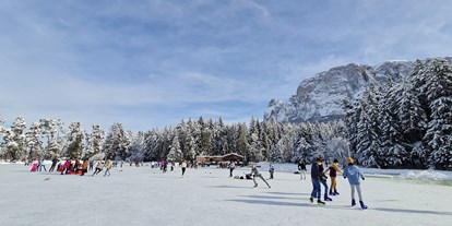 Ausflug mit Kindern - Witterung: Bewölkt - Vahrn - Eislaufen am Völser Weiher