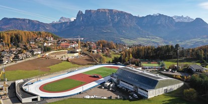 Ausflug mit Kindern - Witterung: Wechselhaft - Tirol - Eislaufen am Eisring der Ritten Arena
