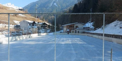 Ausflug mit Kindern - Ausflugsziel ist: eine Sportanlage - Welschnofen - Eislaufplatz Kantun in Tiers am Rosengarten