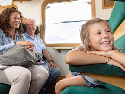 Ausflug mit Kindern - Groß - Bahnerlebnis Reblaus Express