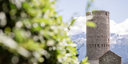 Ausflug mit Kindern - Parkmöglichkeiten - Trentino-Südtirol - Der Blick auf den 33,5 Meter hohen Fröhlichturm. - Fröhlichsturm
