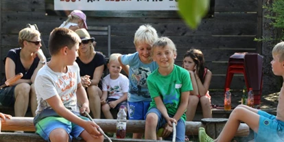 Ausflug mit Kindern - Sportanlage: Fußballplatz - Schmiding - Lust am Leben Familien,- Jugendliche und Kinder Aktion Camp