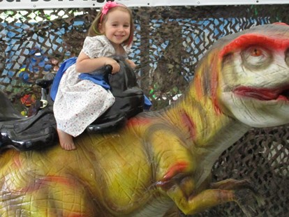 Ausflug mit Kindern - Themenschwerpunkt: Dinosaurier - Sprögnitz - Familienpark Hubhof