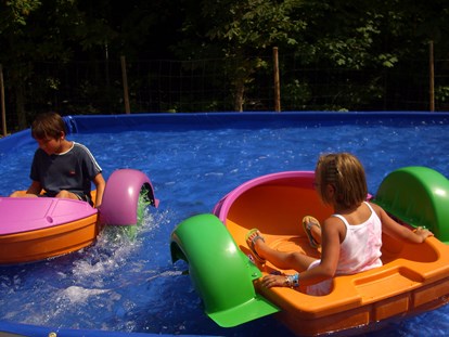 Ausflug mit Kindern - Sportanlage: Minigolfplatz - Niederranna (Mühldorf) - Familienpark Hubhof