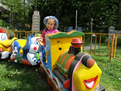 Ausflug mit Kindern - Wickeltisch - Sprögnitz - Familienpark Hubhof
