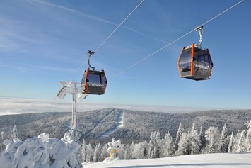 Ausflugsziel: Die 2017 eröffnete Reischlbergbahn ist eine der modernsten 10er Gondeln in ganz Österreich. - Skigebiet Hochficht - Skispaß für die ganze Familie